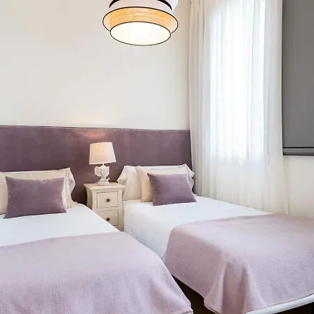 Familiar Nuevo De Diseno En La Mejor Zona De Triana, Parking Included Apartment Seville
